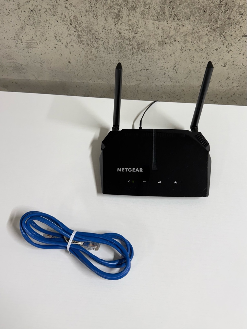 NETGEAR AC1200 R6120 Dual Band WiFi Router